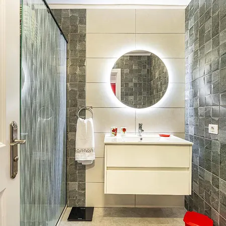 Port Royale Cristianos Holidays Apartman *